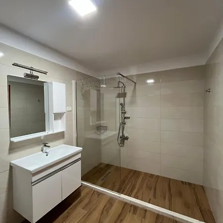 Elena Apartment